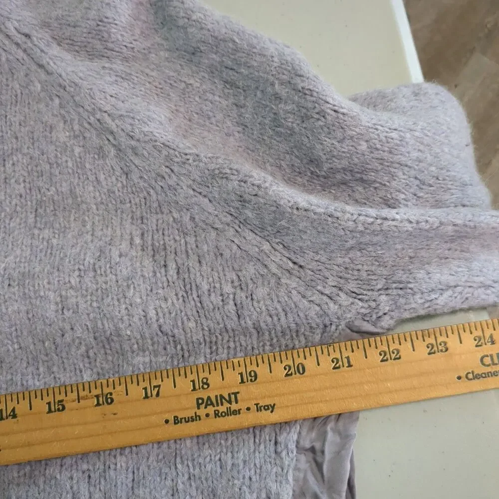 Club Monaco Hilo Purple Sweater Size XS Italian yarn